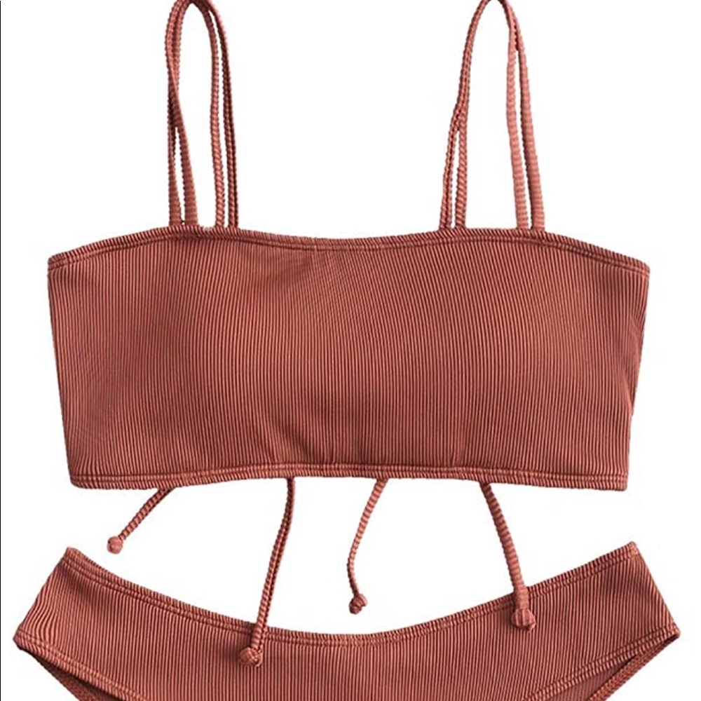 bikini!